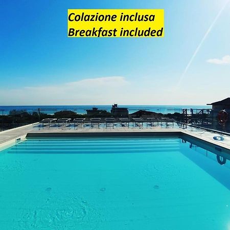Residence Aries Cesenatico Kültér fotó