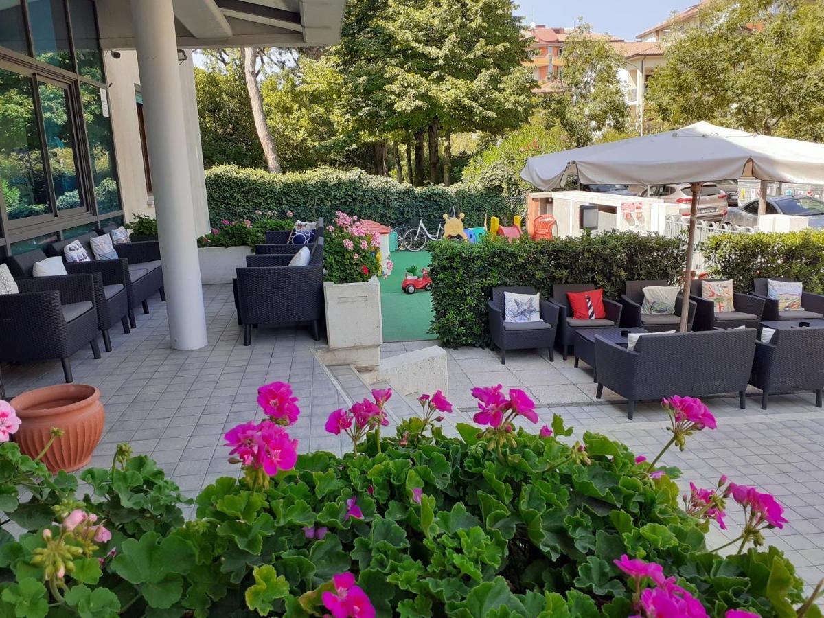 Residence Aries Cesenatico Kültér fotó