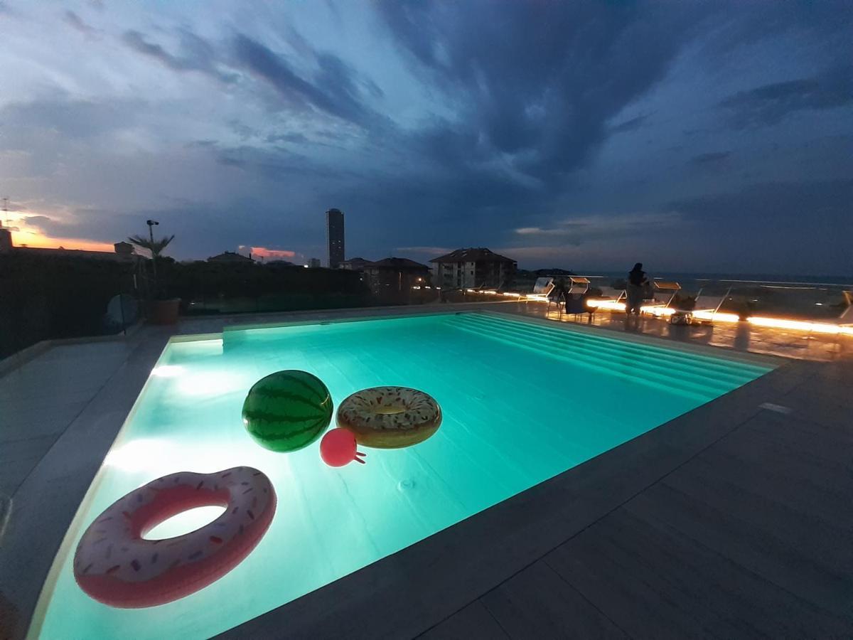 Residence Aries Cesenatico Kültér fotó