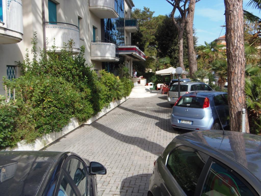 Residence Aries Cesenatico Kültér fotó